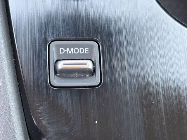 2023 Glacier White Nissan Rogue S FWD SUV