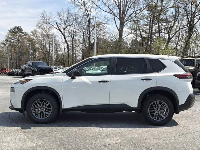 2023 Glacier White Nissan Rogue S FWD SUV