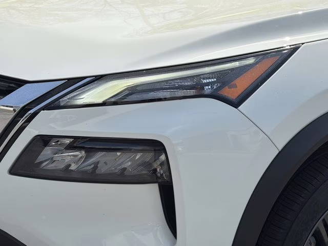 2023 Glacier White Nissan Rogue S FWD SUV