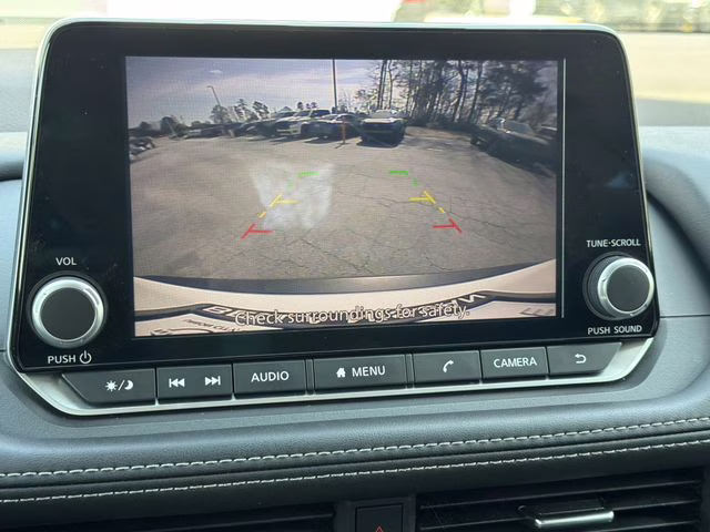 2023 Glacier White Nissan Rogue S FWD SUV