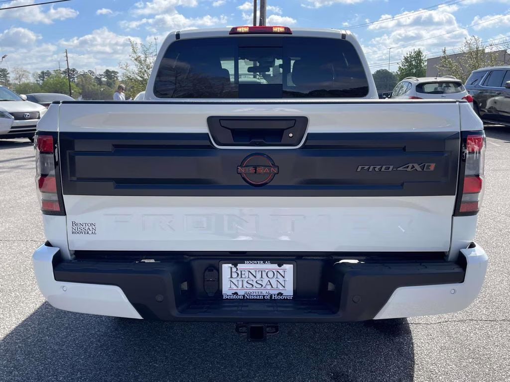 2026 Glacier White Nissan Frontier PRO-4X 4X4 Truck
