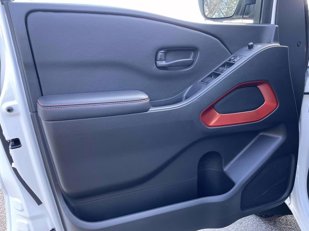 2026 Glacier White Nissan Frontier PRO-4X 4X4 Truck