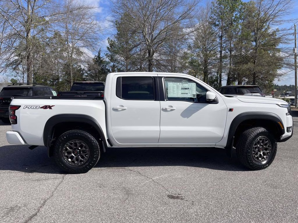 2026 Glacier White Nissan Frontier PRO-4X 4X4 Truck