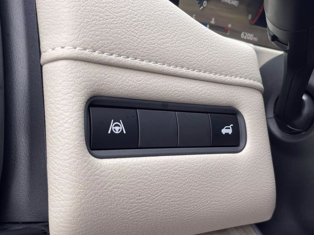 2026 Aspen White Tricoat Nissan Armada Platinum RWD SUV