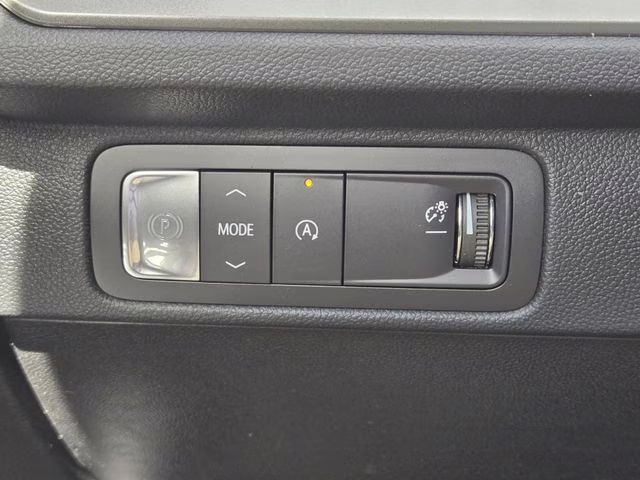 2026 Mosaic Black Metallic Chevrolet Traverse LT FWD SUV