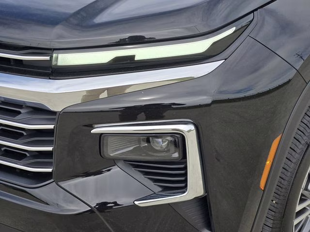 2026 Mosaic Black Metallic Chevrolet Traverse LT FWD SUV