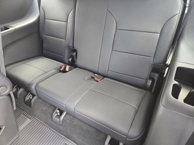 2026 Sterling Gray Metallic Chevrolet Traverse LT FWD SUV