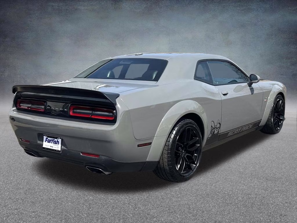 2019 Destroyer Gray Clearcoat Dodge Challenger R/T Scat Pack Widebody RWD Coupe