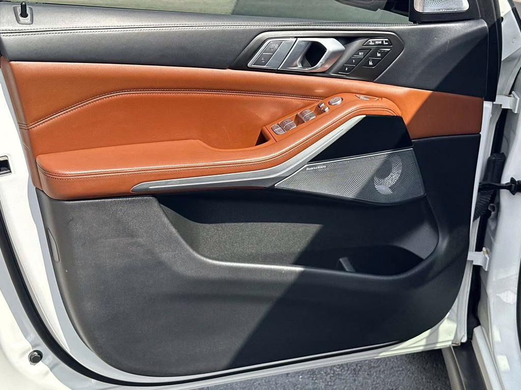 2021 Alpine White BMW X7 ALPINA XB7 AWD SUV