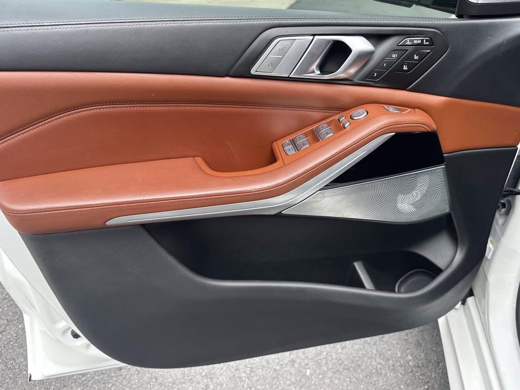 2021 Alpine White BMW X7 ALPINA XB7 AWD SUV