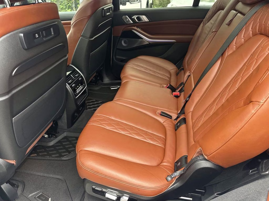 2021 Alpine White BMW X7 ALPINA XB7 AWD SUV