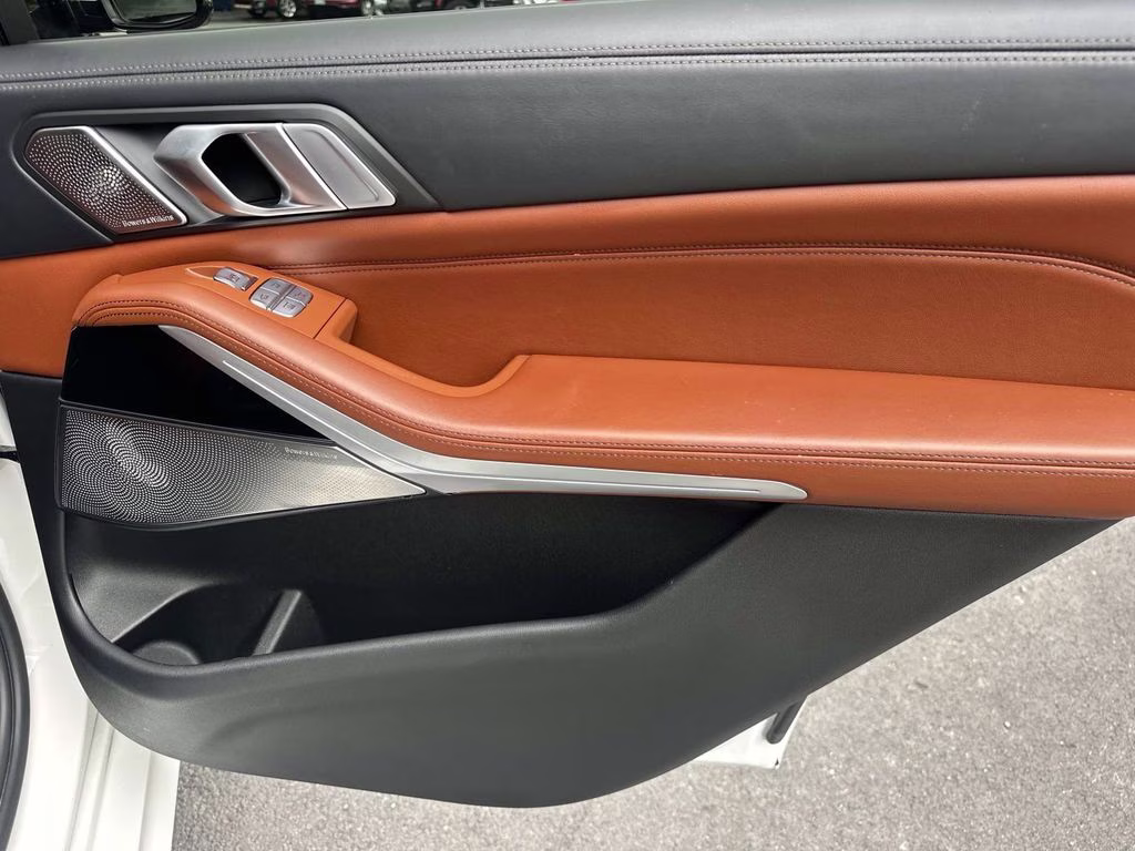 2021 Alpine White BMW X7 ALPINA XB7 AWD SUV