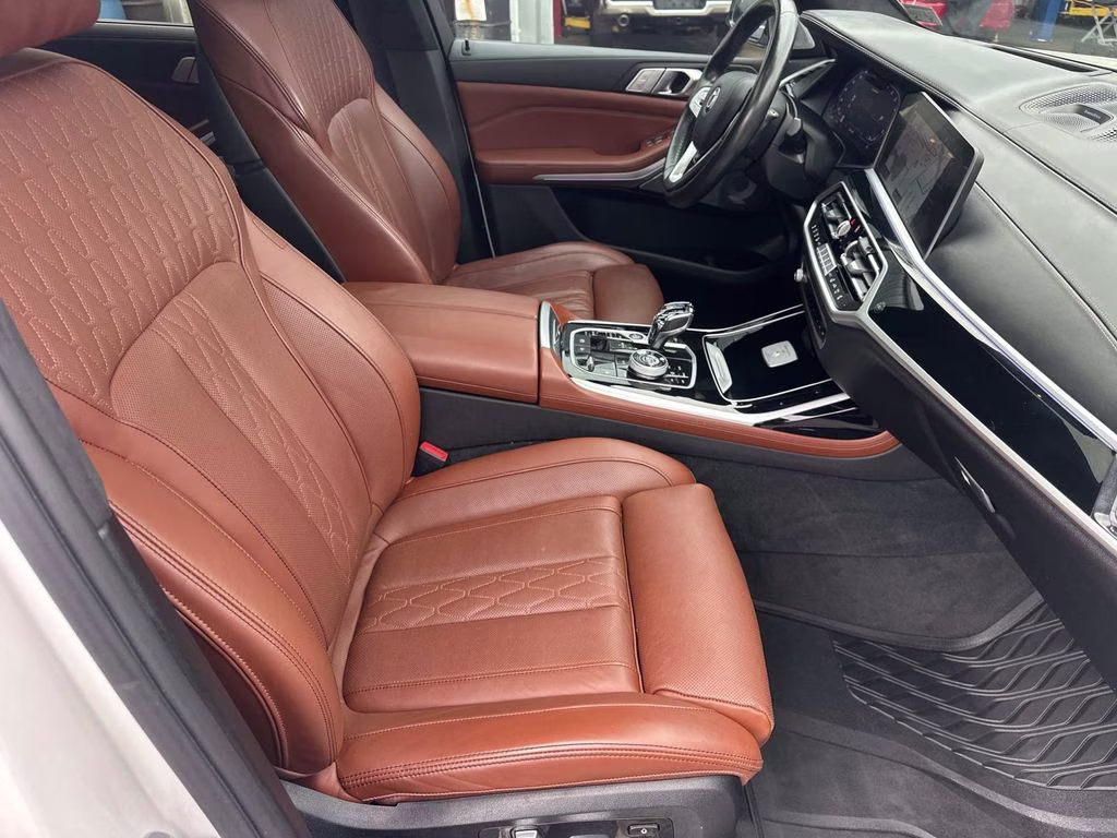 2021 Alpine White BMW X7 ALPINA XB7 AWD SUV