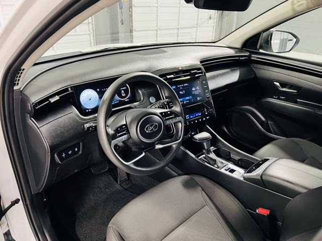2024 White Pearl Hyundai Tucson SEL FWD SUV