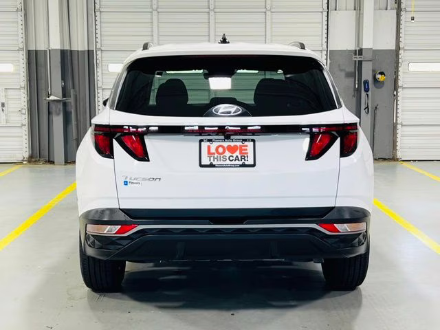 2024 White Pearl Hyundai Tucson SEL FWD SUV