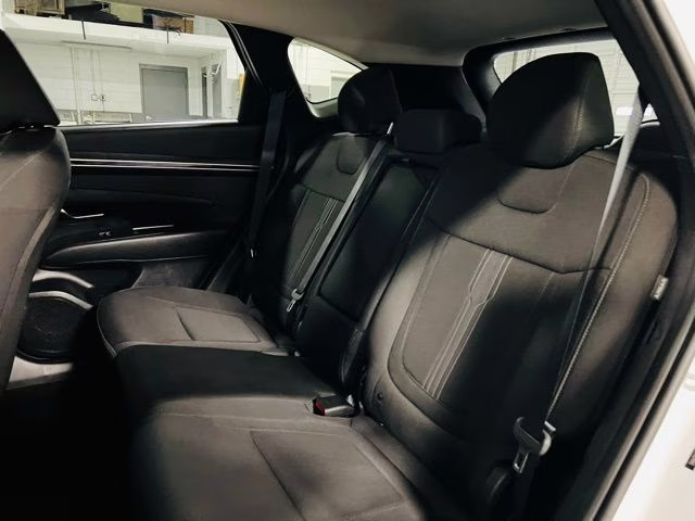 2024 White Pearl Hyundai Tucson SEL FWD SUV