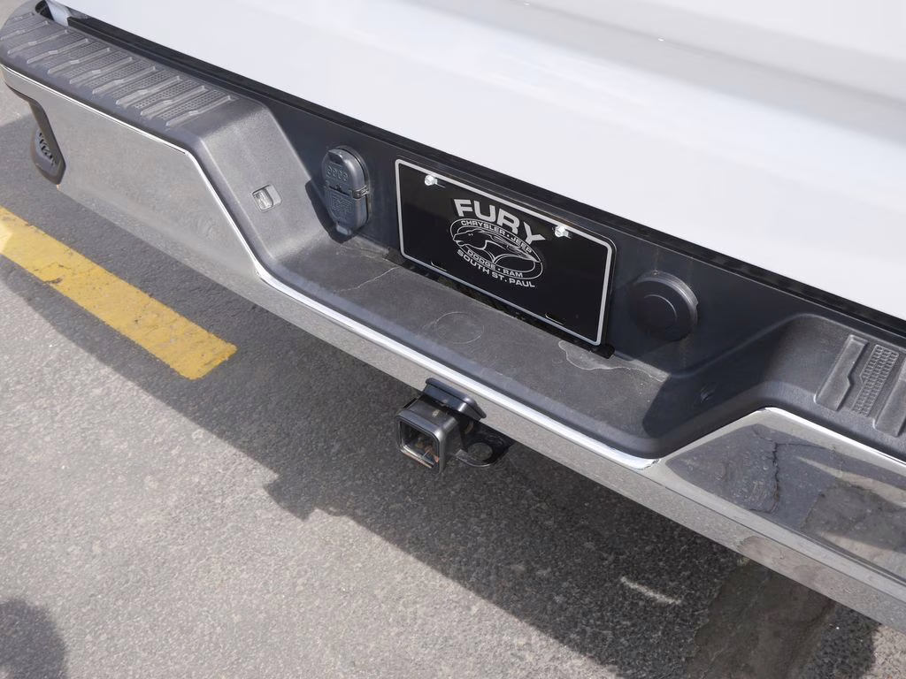 2024 Summit White GMC Sierra 1500 SLE 4X4 Truck