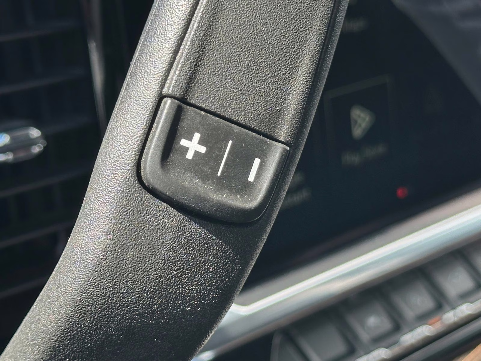 2024 Sterling Metallic GMC Sierra 1500 SLE 4X4 Truck