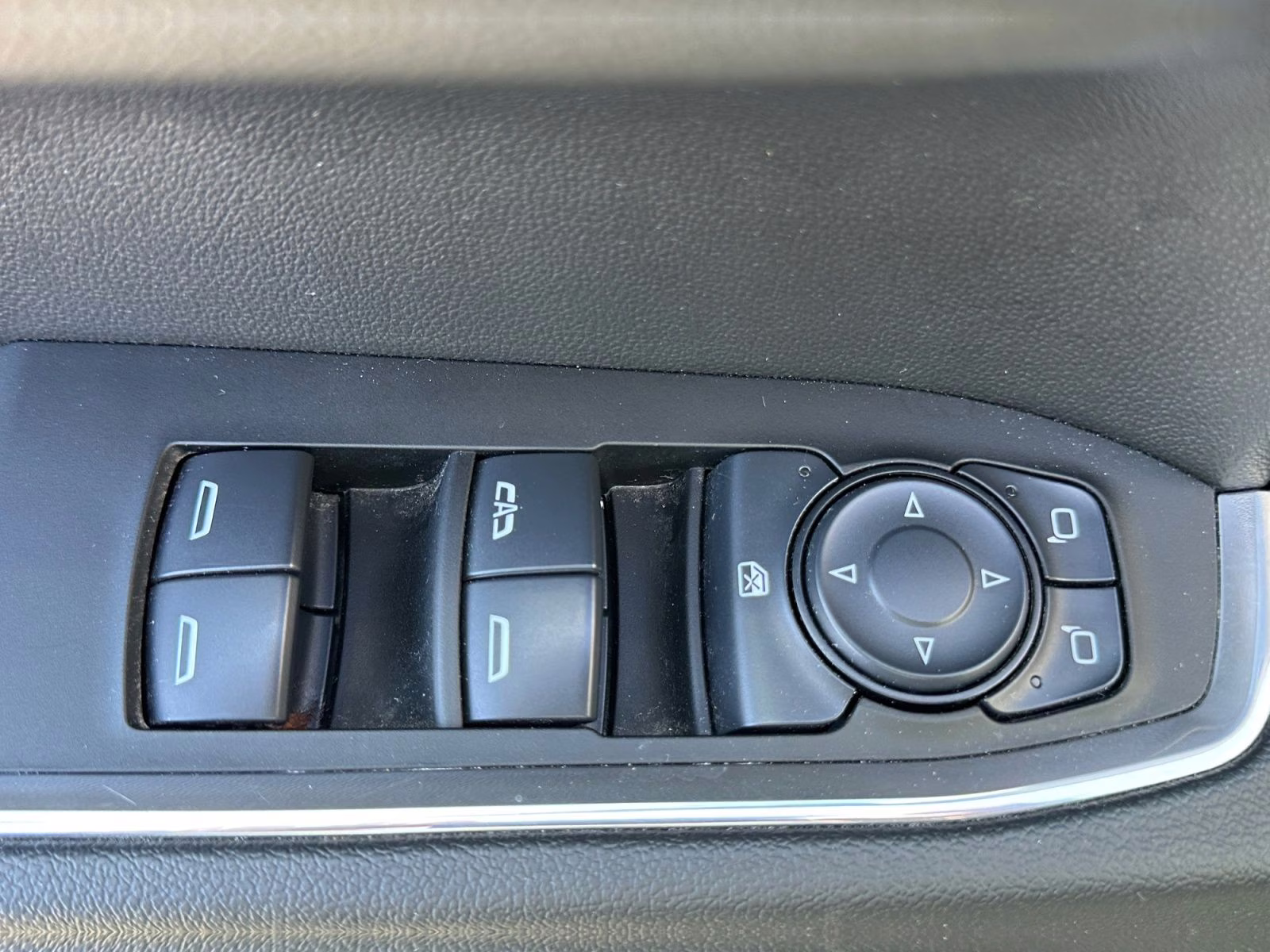 2024 Sterling Metallic GMC Sierra 1500 SLE 4X4 Truck