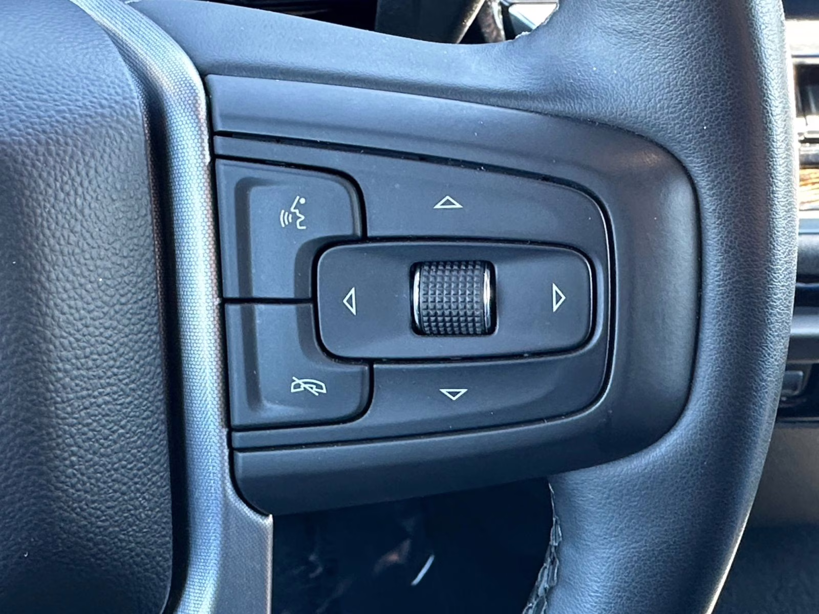 2024 Sterling Metallic GMC Sierra 1500 SLE 4X4 Truck