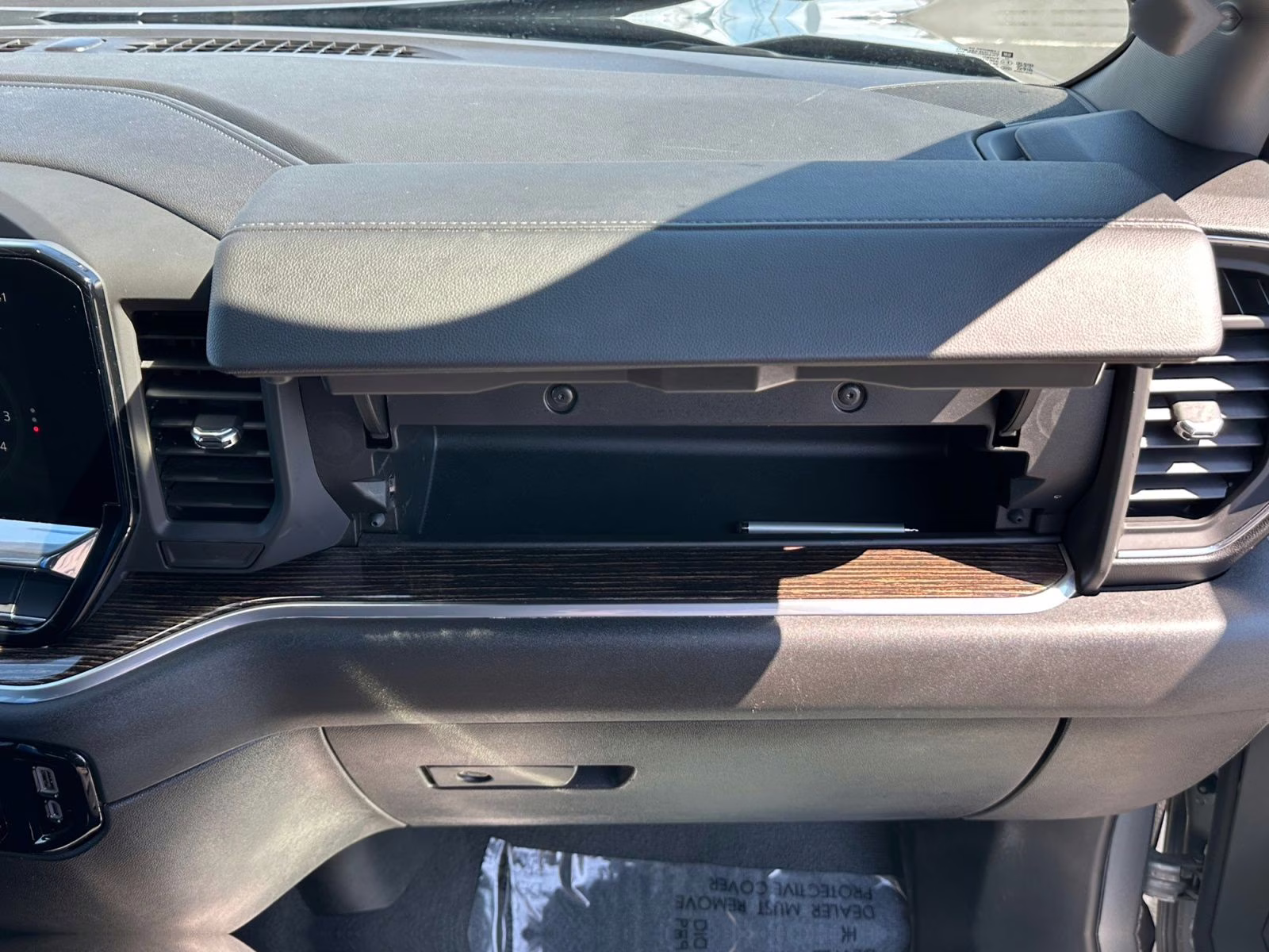 2024 Sterling Metallic GMC Sierra 1500 SLE 4X4 Truck