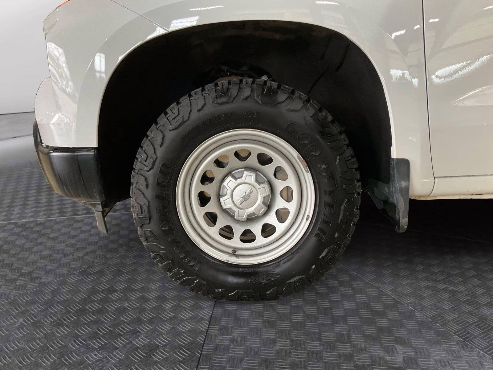 2024 Summit White Chevrolet Silverado 1500 WT 4X4 Truck