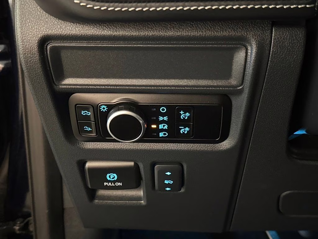 2025 Antimatter Blue Metallic Ford F-150 Lightning Platinum AWD Truck