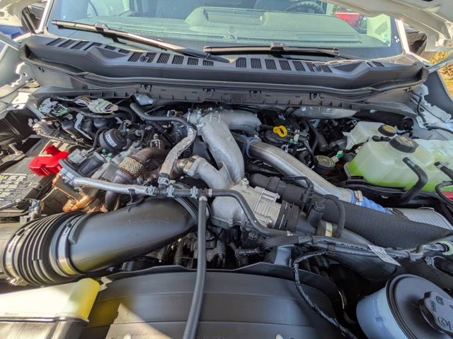 2026 Oxford White Ford Super Duty F-450 DRW XL 4X4 Truck