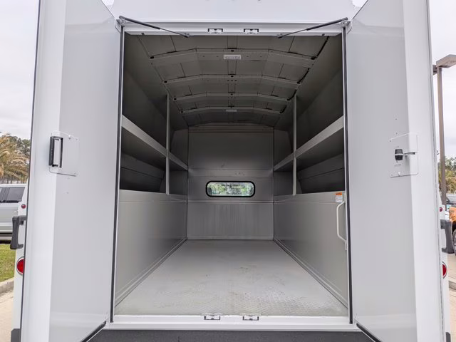 2026 Oxford White Ford Super Duty F-450 DRW XL 4X4 Truck