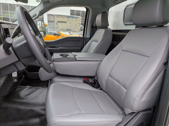 2026 Oxford White Ford Super Duty F-450 DRW XL 4X4 Truck