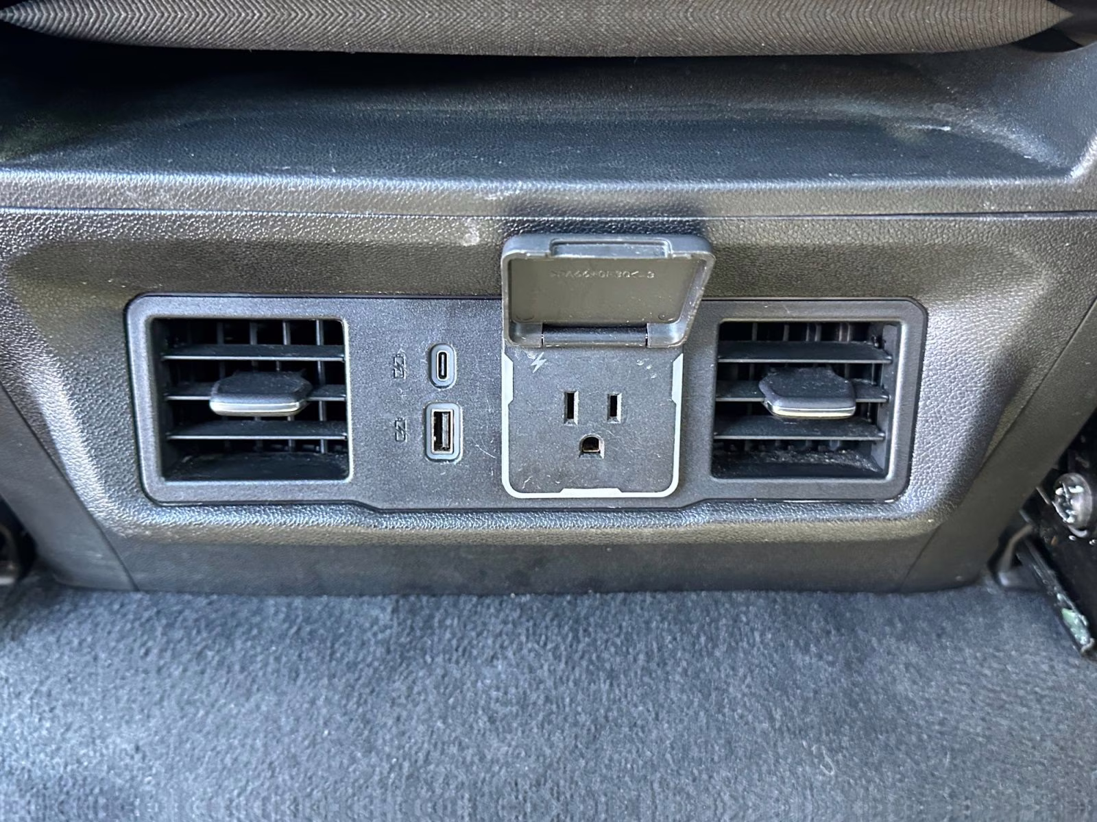 2024 Sterling Metallic GMC Sierra 1500 SLE 4X4 Truck