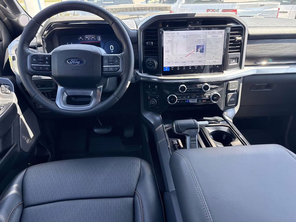 2026 White Ford F-150 Lariat 4X4 Truck