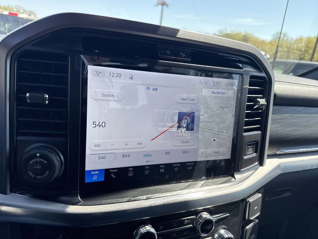 2026 White Ford F-150 Lariat 4X4 Truck