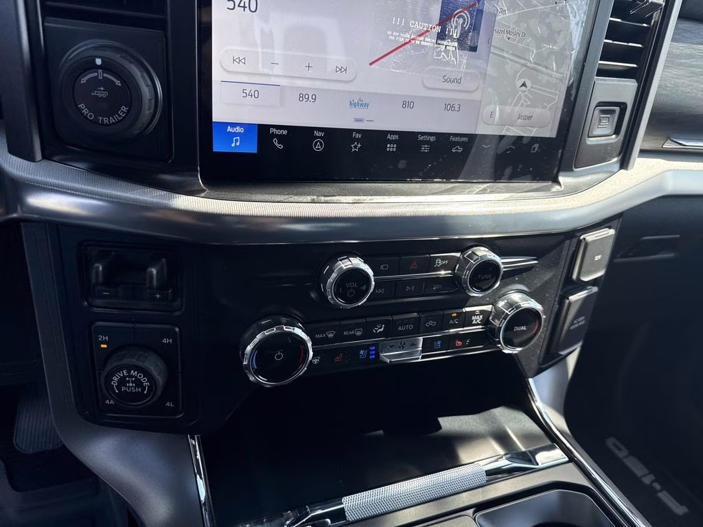 2026 White Ford F-150 Lariat 4X4 Truck