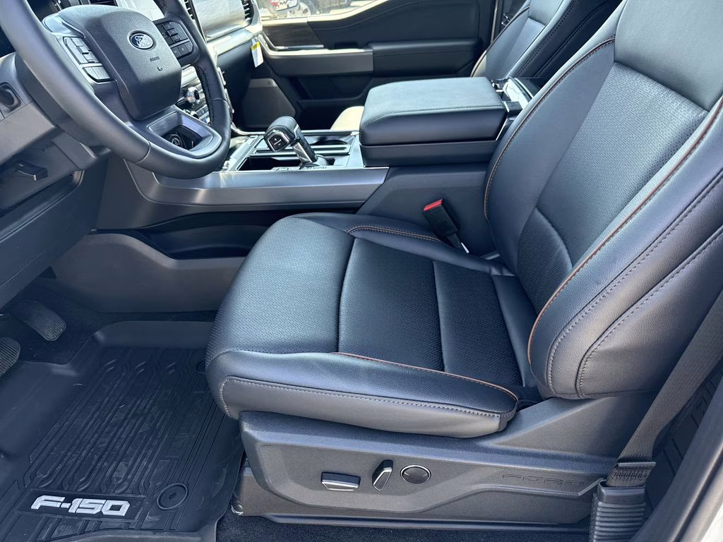 2026 White Ford F-150 Lariat 4X4 Truck