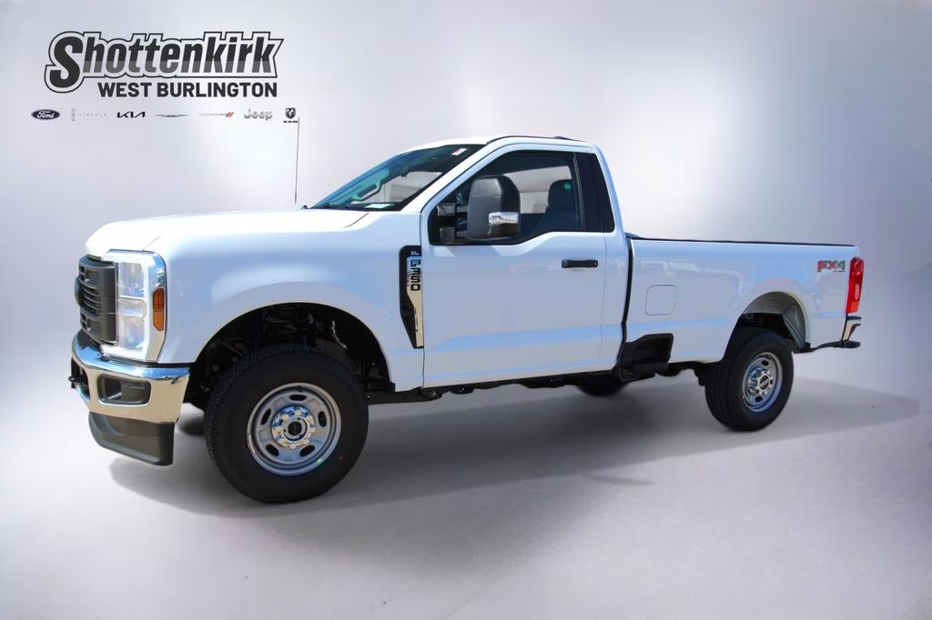 2026 Oxford White Ford Super Duty F-350 SRW XL 4X4 Truck