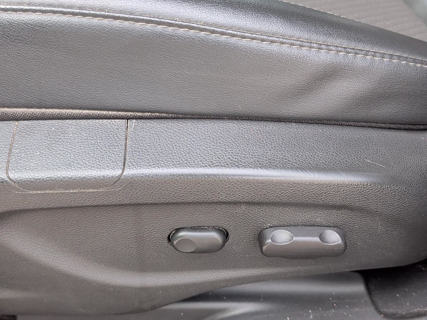 2019 Satin Steel Metallic Buick Encore Preferred FWD SUV