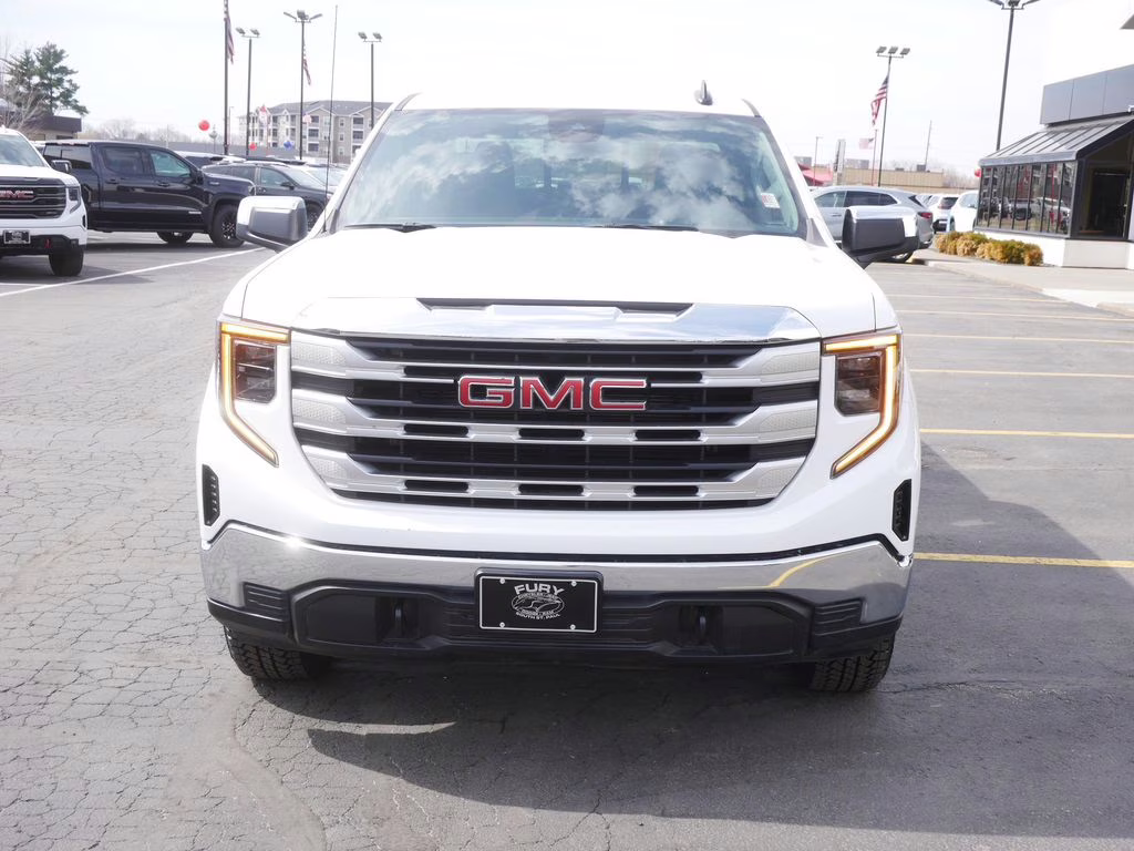 2024 Summit White GMC Sierra 1500 SLE 4X4 Truck