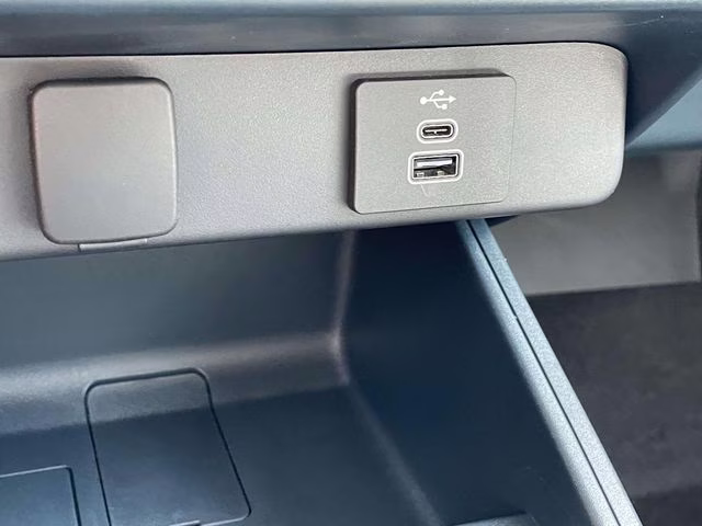 2025 White Metallic Ford Maverick XLT AWD Truck