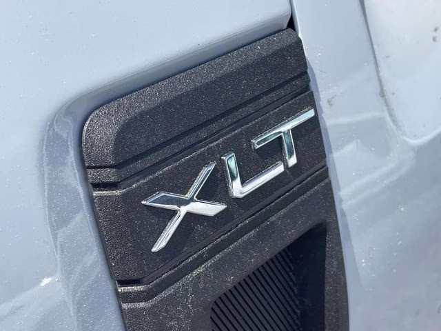 2025 White Metallic Ford Maverick XLT AWD Truck