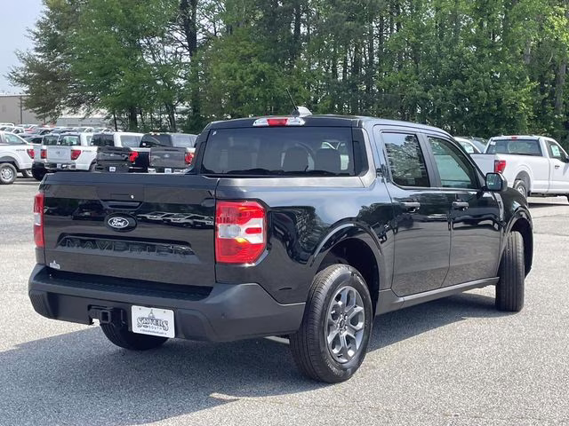 2025 Shadow Black Ford Maverick XLT AWD Truck