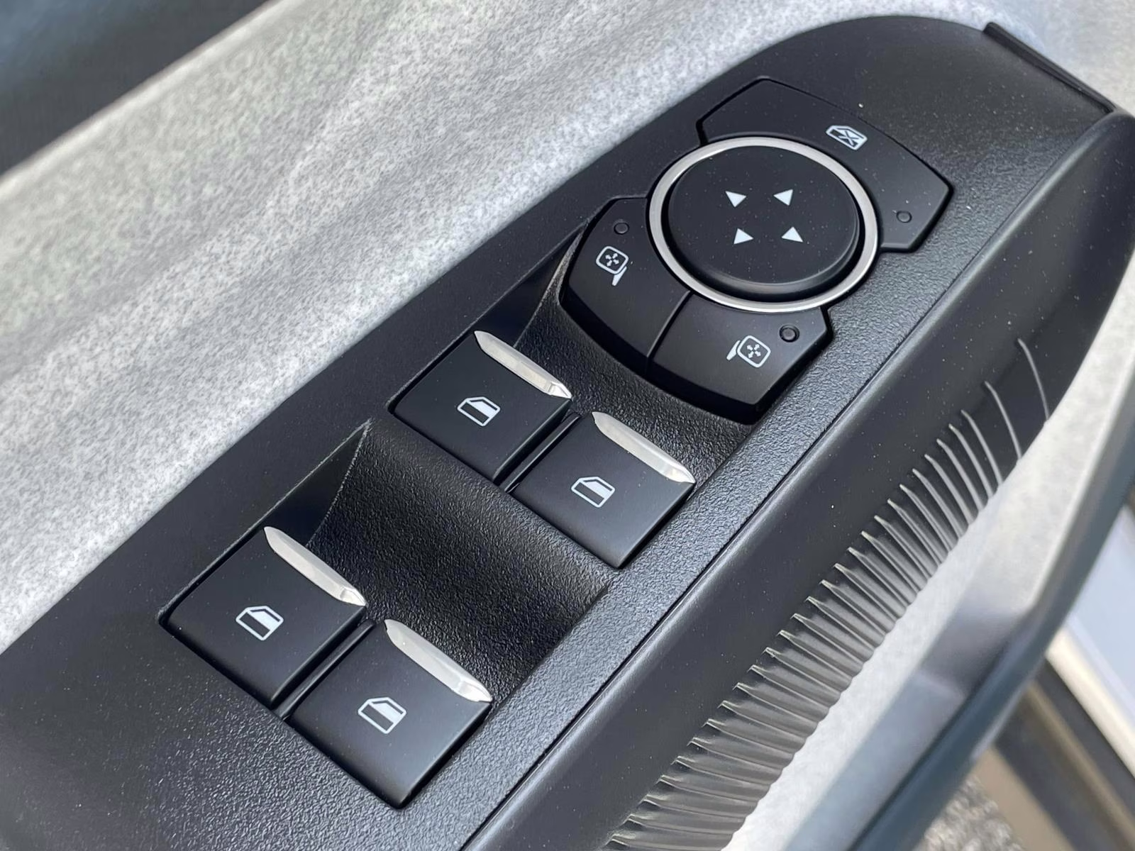 2025 White Metallic Ford Maverick XLT AWD Truck