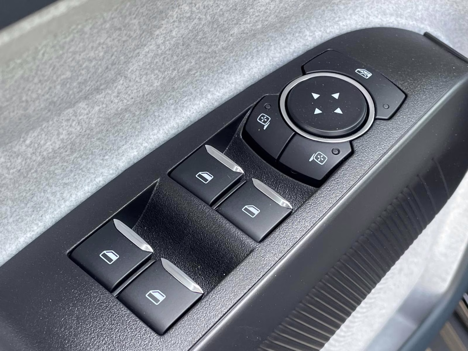 2025 Shadow Black Ford Maverick XLT AWD Truck