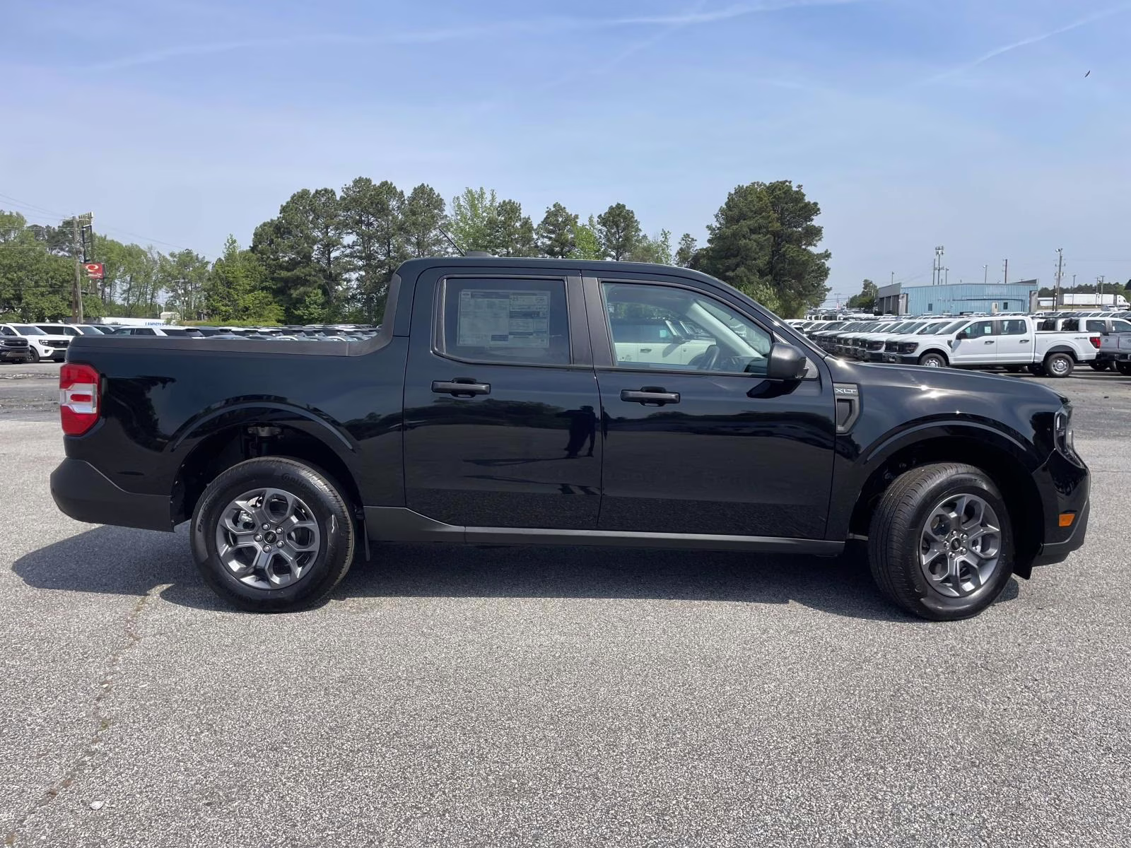 2025 Shadow Black Ford Maverick XLT AWD Truck