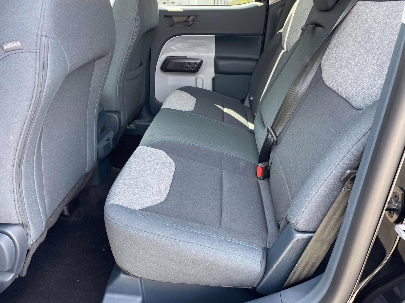 2025 Shadow Black Ford Maverick XLT AWD Truck