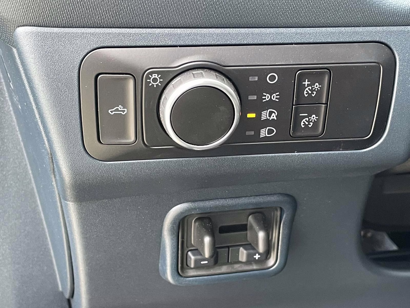 2025 Green Ford Maverick XLT AWD Truck