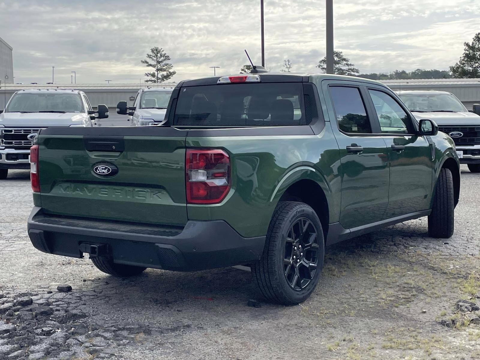 2025 Green Ford Maverick XLT AWD Truck