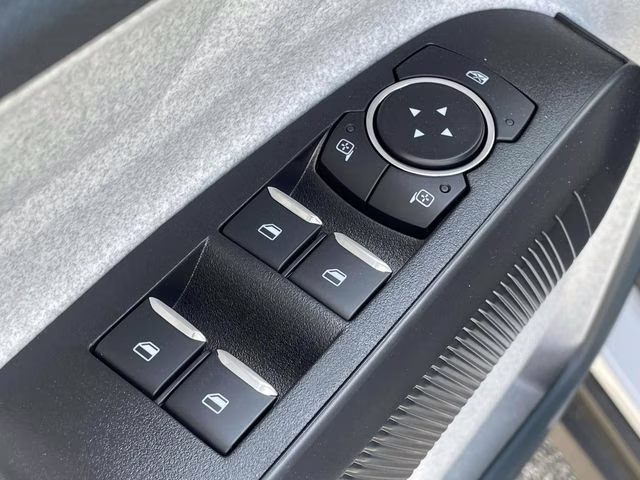 2025 White Metallic Ford Maverick XLT AWD Truck