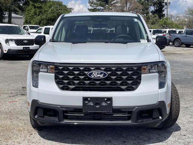 2025 White Metallic Ford Maverick XLT AWD Truck