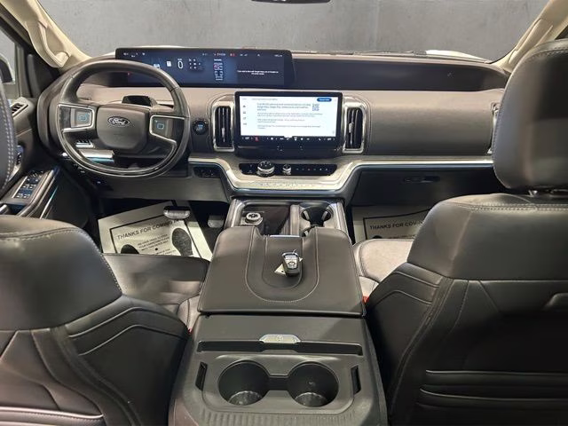 2025 Star White Metallic Tri-Coat Ford Expedition Platinum 4X4 SUV